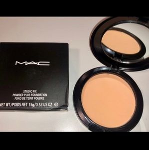 Mac studio fix powder foundation in box NEVER USED